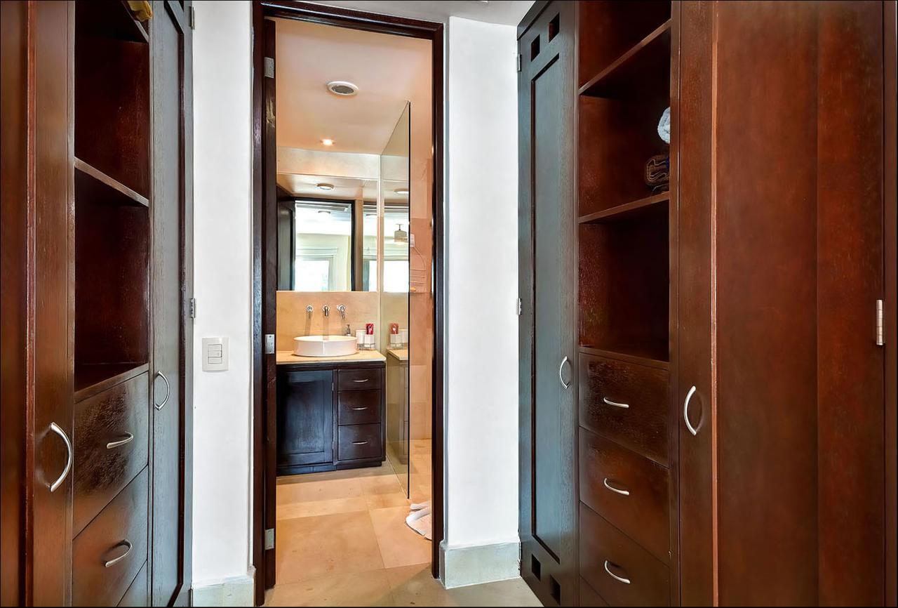 Luxurious & Central Condo In Playa Steps From The Beach Playa del Carmen Exterior foto