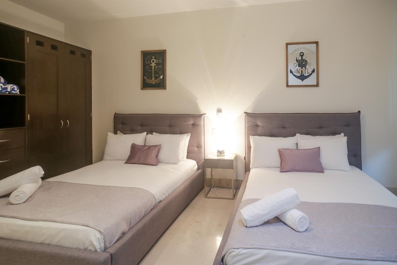 Luxurious & Central Condo In Playa Steps From The Beach Playa del Carmen Exterior foto