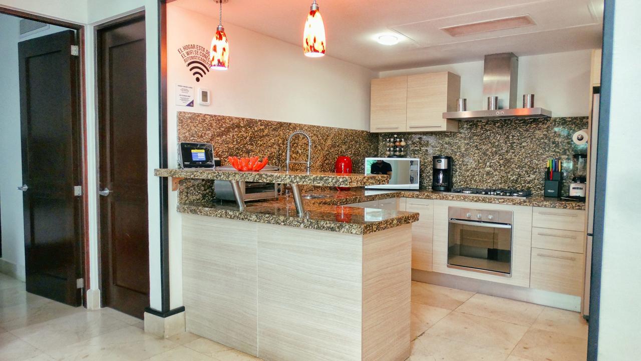 Luxurious & Central Condo In Playa Steps From The Beach Playa del Carmen Exterior foto