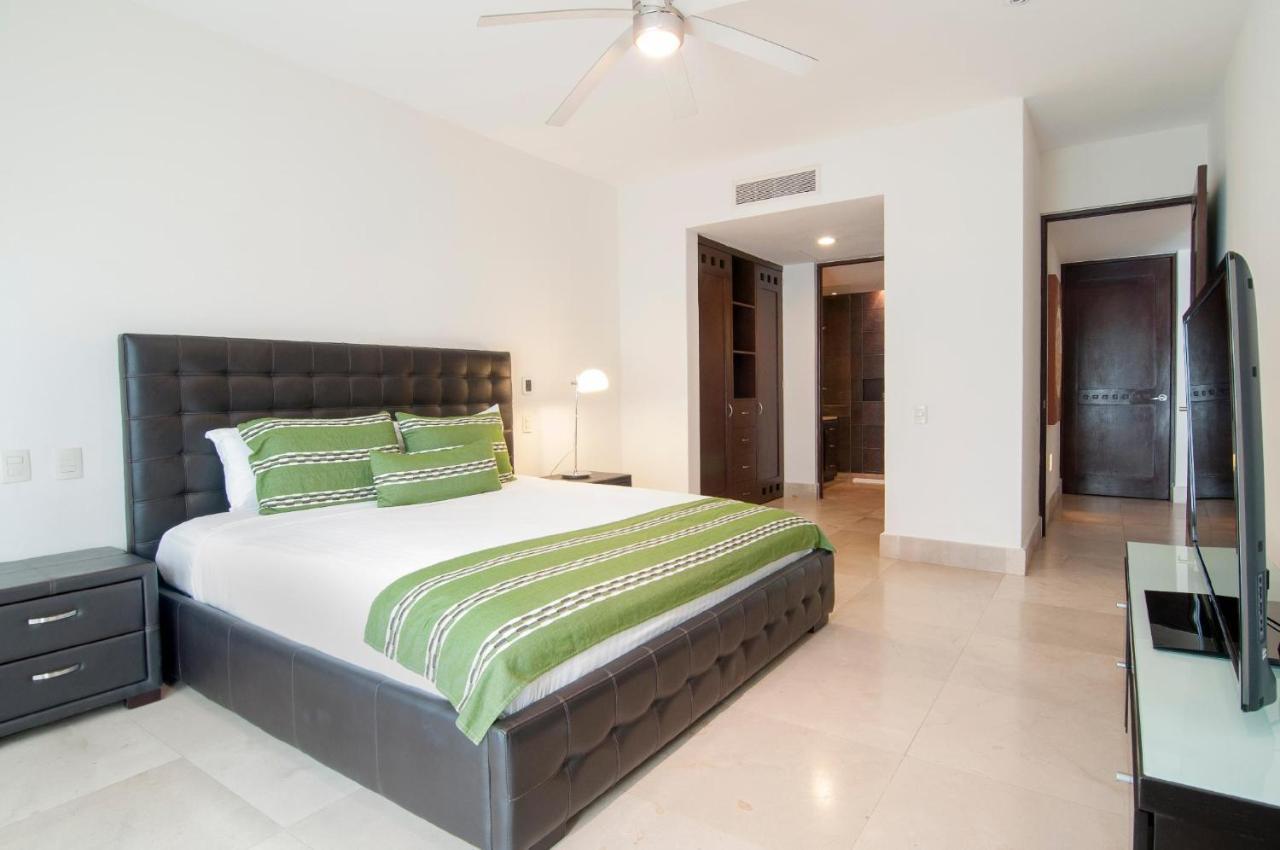 Luxurious & Central Condo In Playa Steps From The Beach Playa del Carmen Exterior foto
