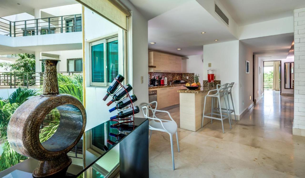 Luxurious & Central Condo In Playa Steps From The Beach Playa del Carmen Exterior foto